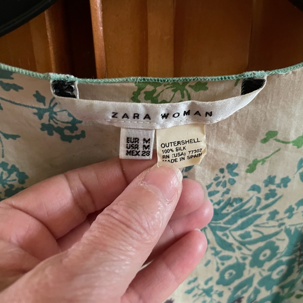 Zara Woman/100 % Silk Green and White Wrap Peplum Blouse - Picture 2 of 4